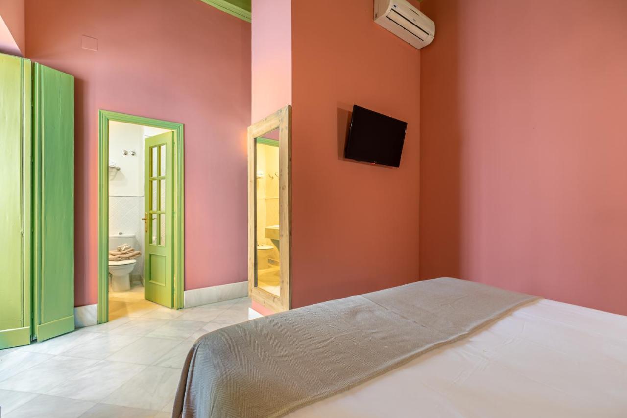 Nuea Giralda Hotel เซบีญา ภายนอก รูปภาพ
